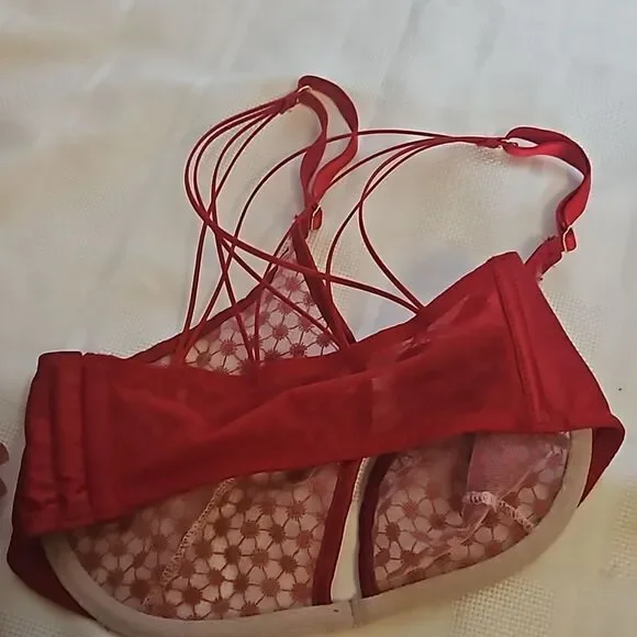 Victoria's Secret Lace Underwire Bra With Matching Underwear 32DD/ Small Red - Picture 16 of 16